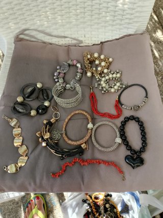 Lotto bigiotteria vintage