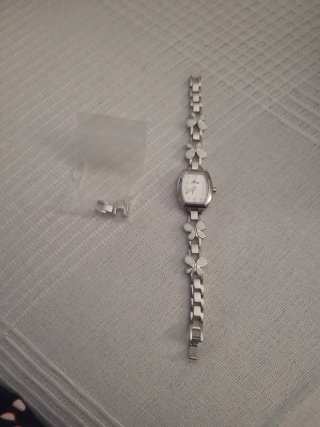 Reloj Lotus niña plata y blanco