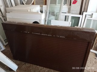 Ventanas de aluminio marrones