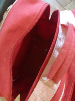 Mochila escolar roja con unicornio