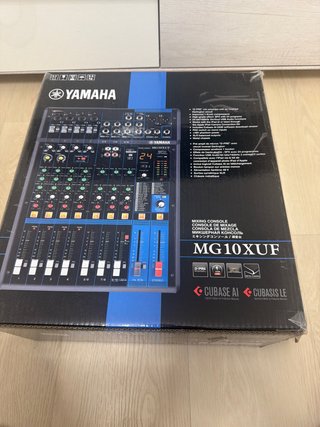 Yamaha MG10XUF Mesa de Mezclas