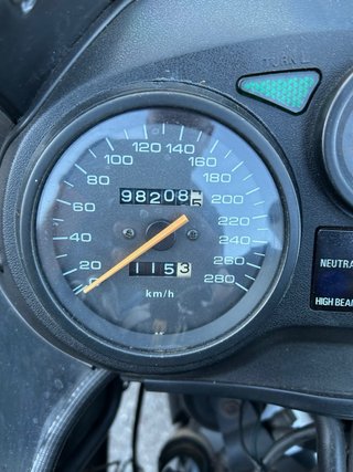 Suzuki GSX-750-F