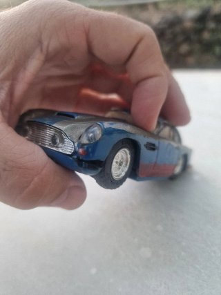 Scalextric Aston Martin