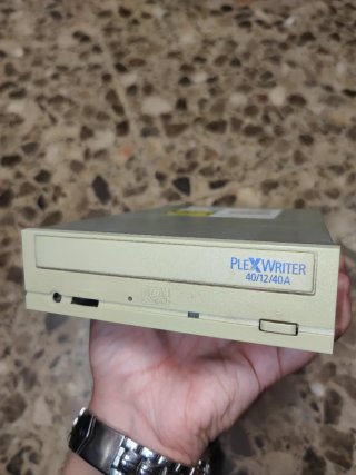 Grabadora CD-RW Plextor PlexWriter 40/12/40A IDE