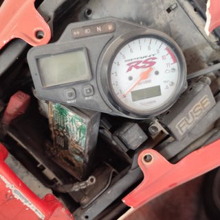 Triumph Sprint 955 Despiece