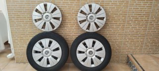 Ruedas Coche y regalo tapacubos