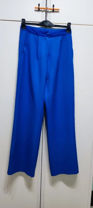 Pantaloni donna blu taglia M