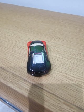 Bugatti Veyron 1:43