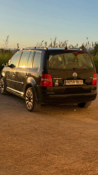 VOLKSWAGEN TOURAN 1.9 TDI 6 VELOCIDADES