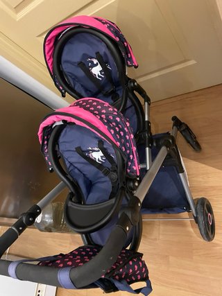 Carrito gemelar para muñecas