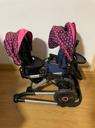 Carrito gemelar para muñecas