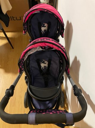 Carrito gemelar para muñecas
