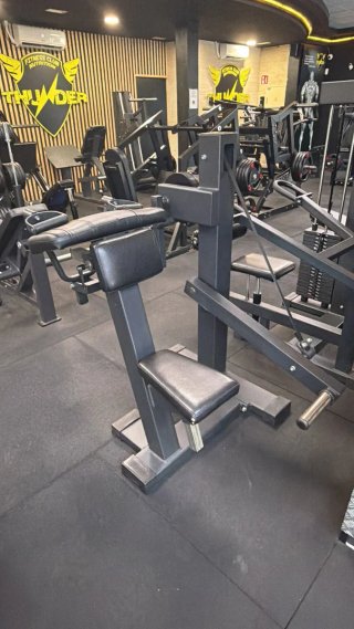Máquina de gimnasio profesional