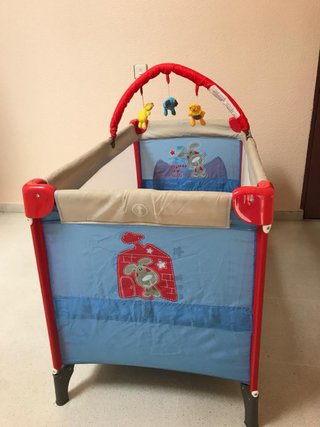 Cuna de viaje plegable