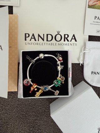 Pulsera Pandora con Charms