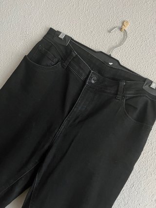 Pantalones negros ajustados