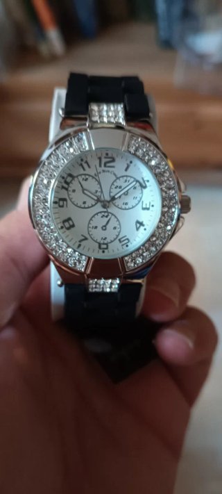Reloj Guess Mujer Negro y Plateado