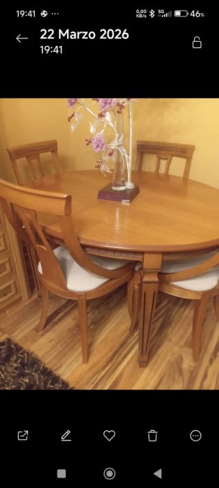 Mesa comedor extensible y 4 sillas madera