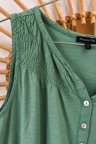 Camiseta Massimo Dutti verde sin mangas Talla S