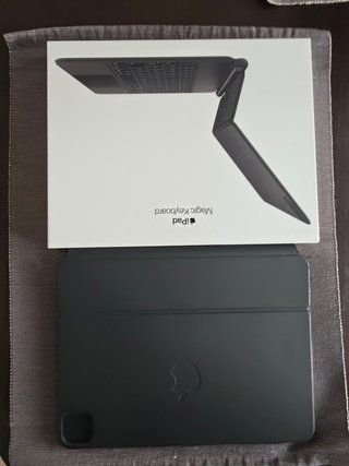 Apple Magic Keyboard iPad Pro 11" y iPad Air - Imp