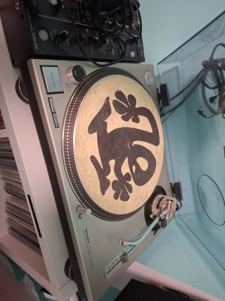 Technics SL-1200MK2 in argento, tutto originale con scatola