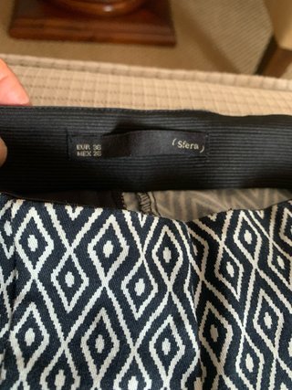 Pantalón elastano estampado geométrico