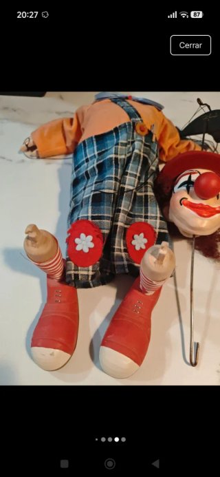Marioneta Rici artesanal hecha a mano