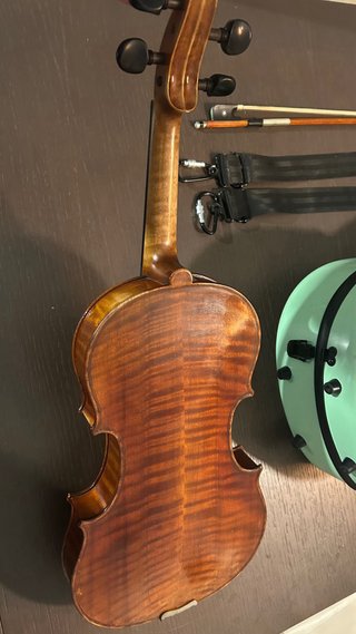 Viola 15” con estuche y arco