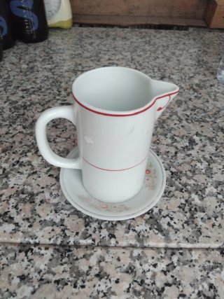 Chávena grande de porcelana