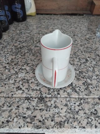 Chávena grande de porcelana