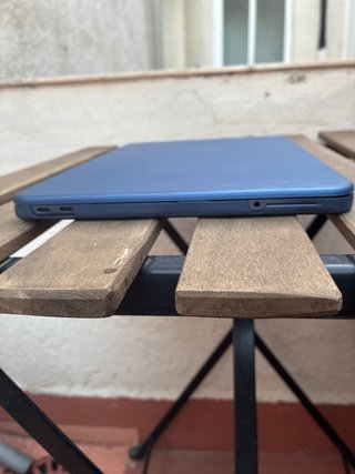 Apple MacBook Neo - LIKE NEW