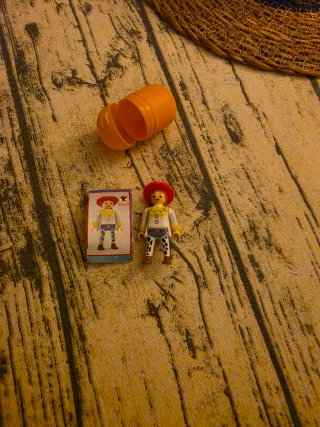 Figura huevo kinder