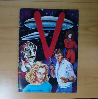 Álbum de cromos Galáctica y V lote