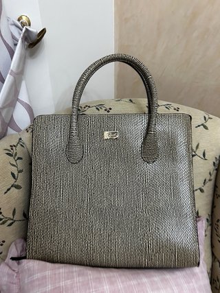 Bolso Axel Negro y Dorado