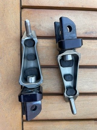 Estriberas BMW HP