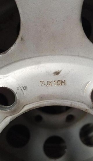 Opel 44000 9114918610 1002388 llanta frontera 2.4