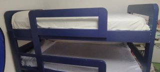 Litera triple de madera azul