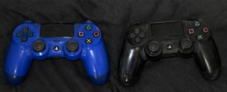 PS4 Slim + 2 Mandos + FIFA 21 + Juegos Digitales