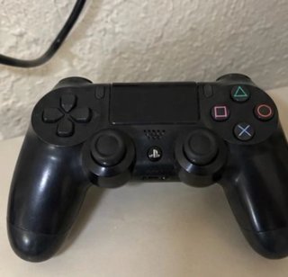 PS4 Slim + 2 Mandos + FIFA 21 + Juegos Digitales