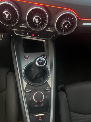 Audi TT 2015