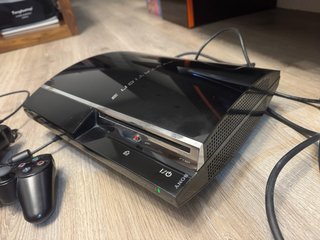 Consola PS3 Negra + 2 Mandos + 22 Juegos