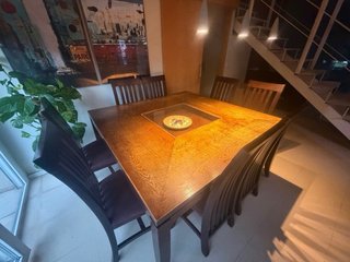 Mesa comedor madera maciza + 8 sillas