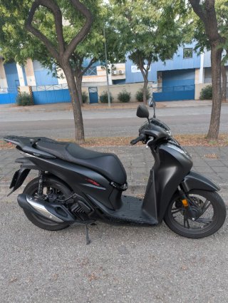 Honda SH125i Negra