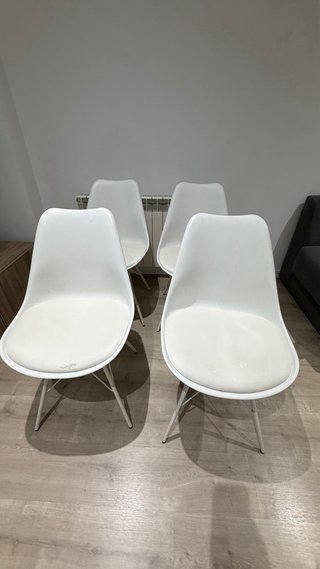 Juego de 4 sillas de comedor blancas
