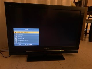 Sony Bravia 32 TV (No Smart TV)