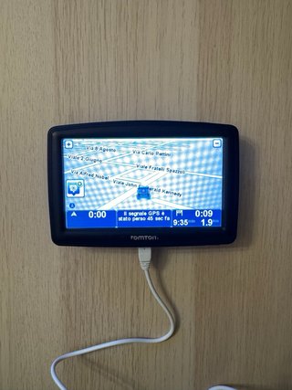 Navigatore per auto TomTom XL – Black Edition