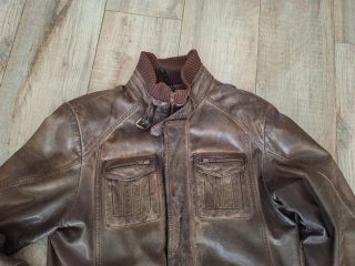Chaqueta de Piel Marrón para Hombre.