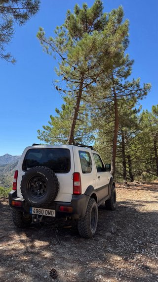 Suzuki Jimny 2005