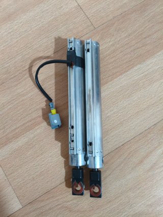 Pistones hidraulicos capota Renault Megane