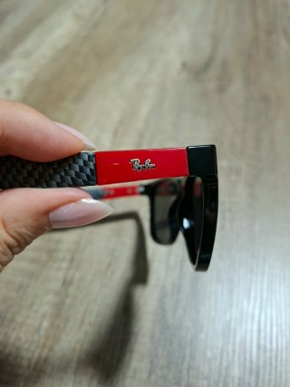 Gafas Ferrari Negras y Rojas